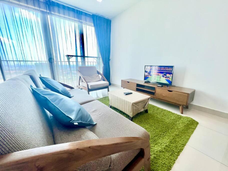 T3 1-10 Pax Trefoil 2Room Setia Alam Cozy Home Wifi Tv Buitenkant foto